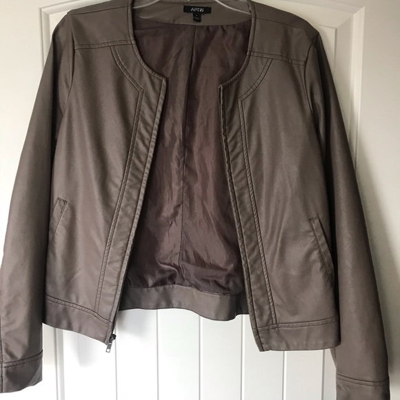 Jacket - Picture 2 of 2